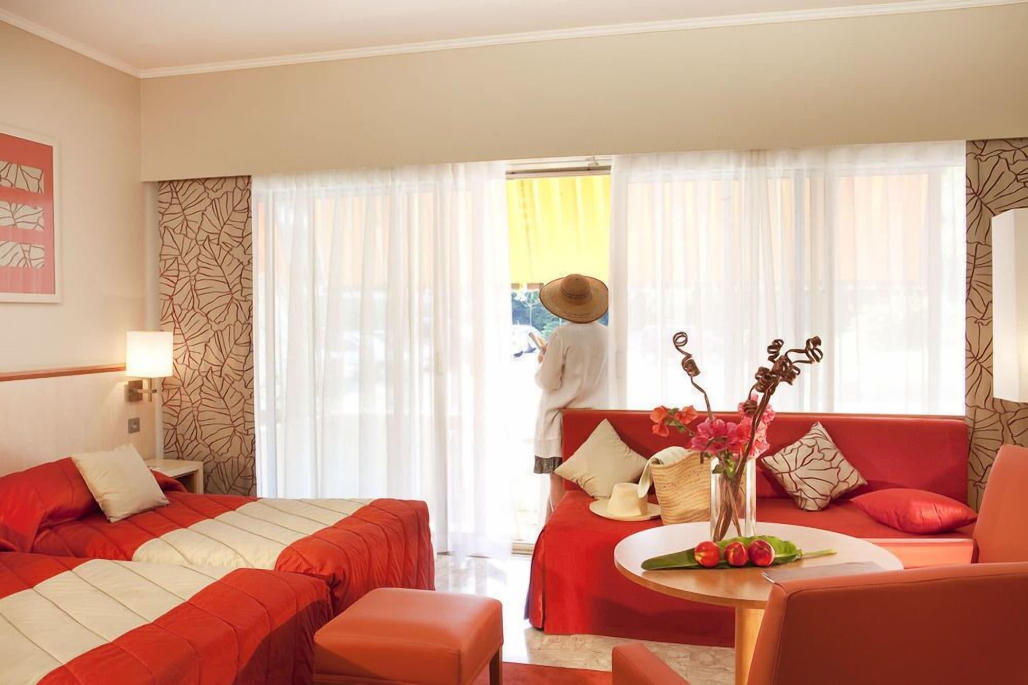 The Originals Boutique, Hotel Les Strelitzias Juan-les-Pins Buitenkant foto